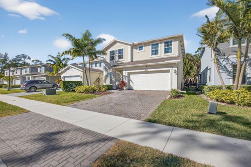 6607 Pointe Of Woods Dr, West Palm Beach, FL, 33413-3801 | Card Image