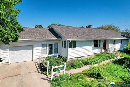 527 210th, Milford, NE, 68405-8482 | Card Image