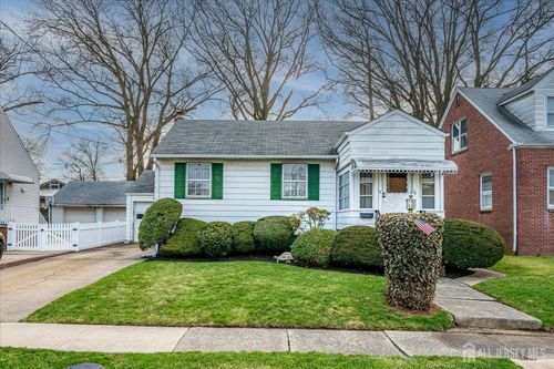 74 Bloomfield Avenue, Edison, NJ, 08837 | Card Image