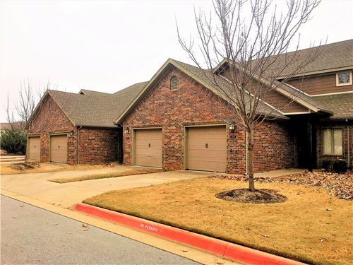 3171 W Montrail Place, Fayetteville, AR, 72704 | Card Image