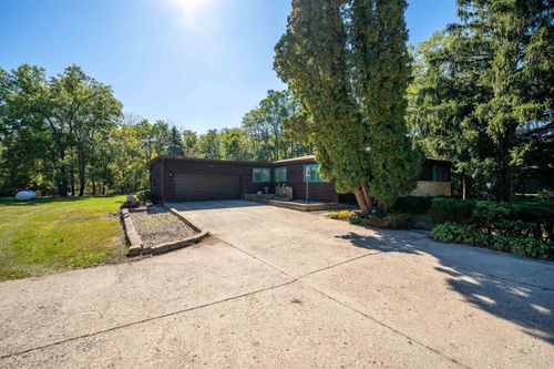 15361 S Bluff Rd, South Beloit, IL, 61080-9232 | Card Image