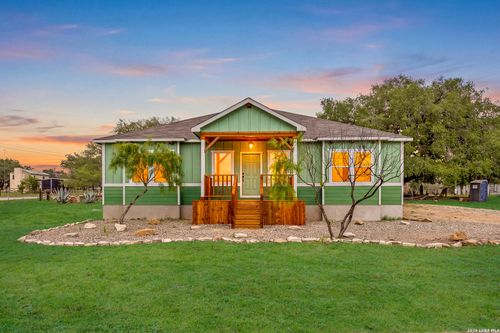 316 Royal Oaks Rd, Somerset, TX, 78069-4431 | Card Image