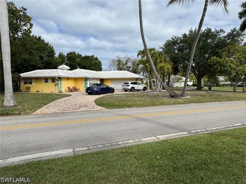 780 Fountainhead Ln, NAPLES, FL, 34103-2731 | Card Image