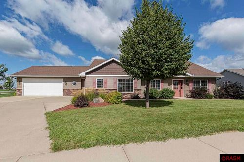 2203 Rolling Green Ln, North Mankato, MN, 56003-4459 | Card Image