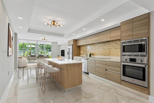 apt-112-6620 Indian Creek Dr, Miami Beach, FL, 33141-5820 | Card Image