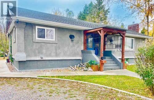 250 Arthur St, Dryden, ON, P8N1K8 | Card Image