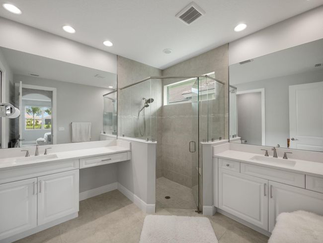12578 Sw Sunrise Lake Ter, House other with 3 bedrooms, 3 bathrooms and null parking in Port St. Lucie FL | Image 10