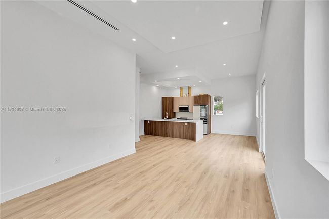 1 - 2931 Sw 12 Th Ave, Home with 3 bedrooms, 2 bathrooms and null parking in Fort Lauderdale FL | Image 8
