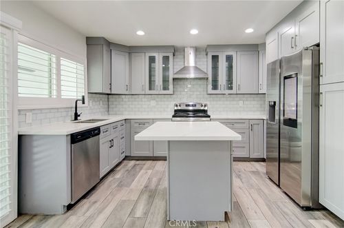 21711 Lake Vista Drive, Lake Forest, CA, 92630 | Card Image