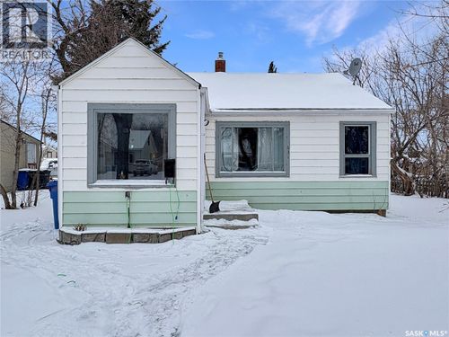 631 101st St, North Battleford, SK, S9A0Y7 | Card Image