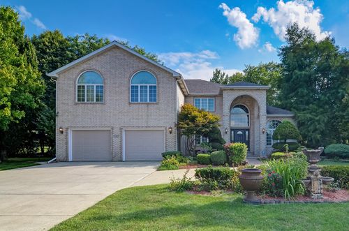 3315 W 138th Ln, Crown Point, IN, 46307-8683 | Card Image