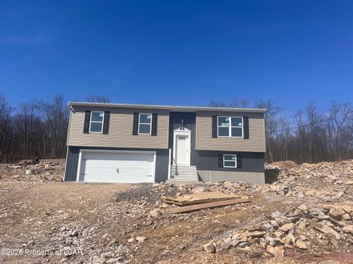 47 Vista Dr, Nanticoke, PA, 18634-1512 | Card Image