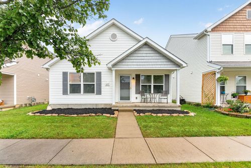 657 Gleaming Dr, Galloway, OH, 43119-8018 | Card Image