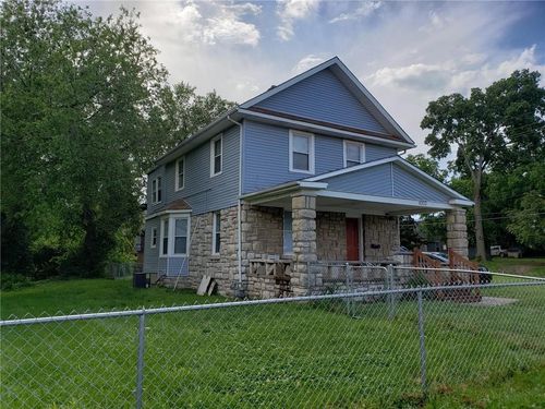 4202 Pearl St, Kansas City, KS, 66103-3140 | Card Image