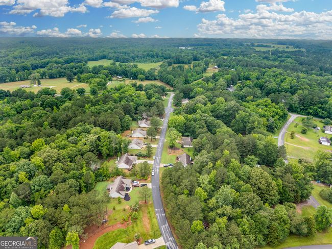 1081 Oak Hill Ln, House other with 3 bedrooms, 2 bathrooms and 2 parking in Madison GA | Image 10
