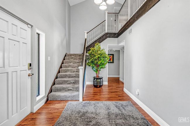 UNIT-9 - 2000 Ashe Rd, Condo with 3 bedrooms, 1 bathrooms and null parking in Bakersfield CA | Image 6