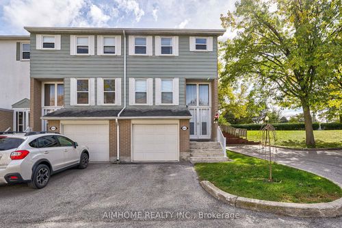 1692 John St, Thornhill, ON, L3T1Y9 | Card Image