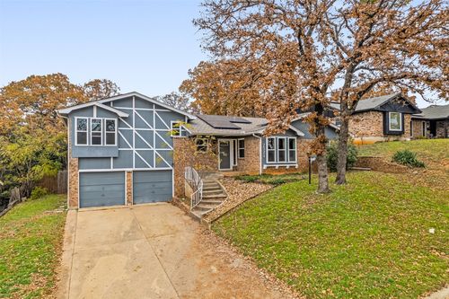 7521 Yolanda Dr, Fort Worth, TX, 76112-4416 | Card Image