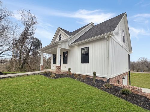 200 Hood St, Dover, TN, 37058-3068 | Card Image