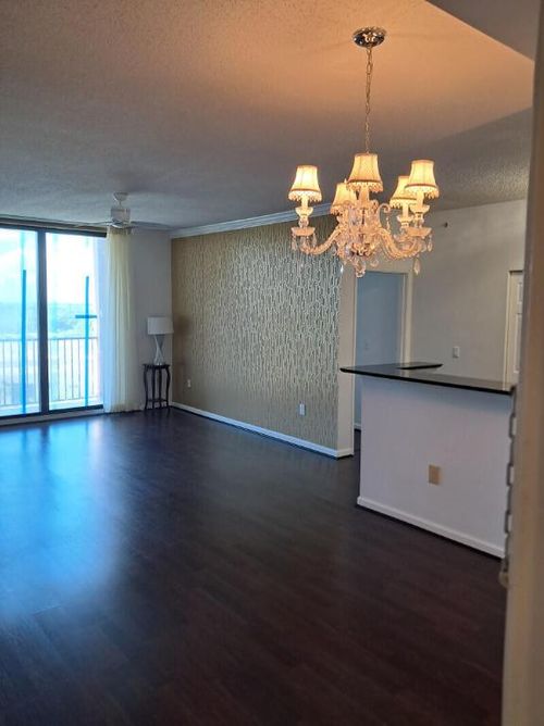 1109-651 Okeechobee Blvd, West Palm Beach, FL, 33401-6060 | Card Image