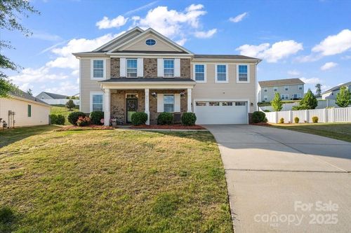 9533 Silverdale Ln, Charlotte, NC, 28269-3469 | Card Image
