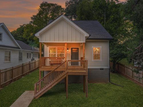 2907 Crescent Cir, Chattanooga, TN, 37407-1323 | Card Image