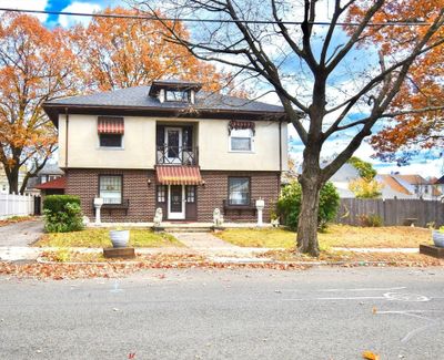 83 Kimberly Ave, House other with 5 bedrooms, 1 bathrooms and 4 parking in Springfield MA | Image 1