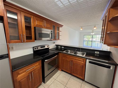 9893-9893 Nob Hill Ln, Sunrise, FL, 33351-4650 | Card Image