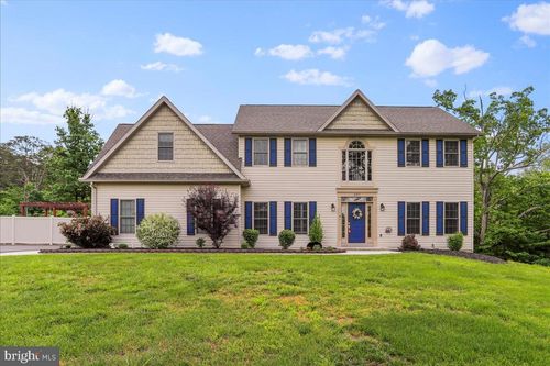 287 N Lakewood Dr, RIDGELEY, WV, 26753-9812 | Card Image