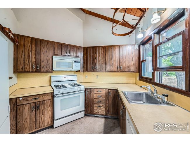 2221 N 95 Th St, House other with 2 bedrooms, 3 bathrooms and null parking in Boulder CO | Image 23