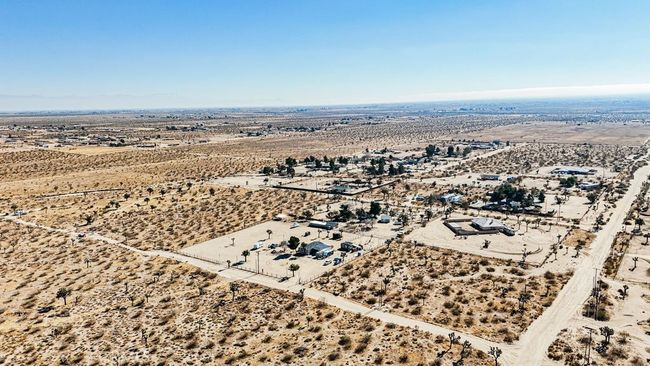 6573 Dos Palmas Rd, House other with 3 bedrooms, 2 bathrooms and null parking in Phelan CA | Image 8