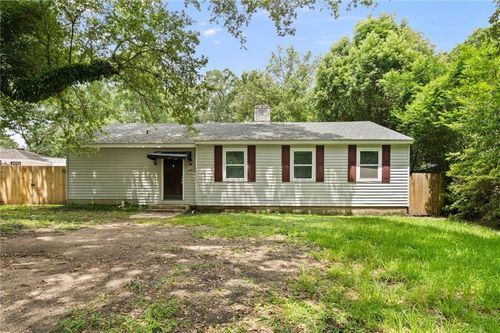 105 Village Cir W, Mobile, AL, 36608-6413 | Card Image