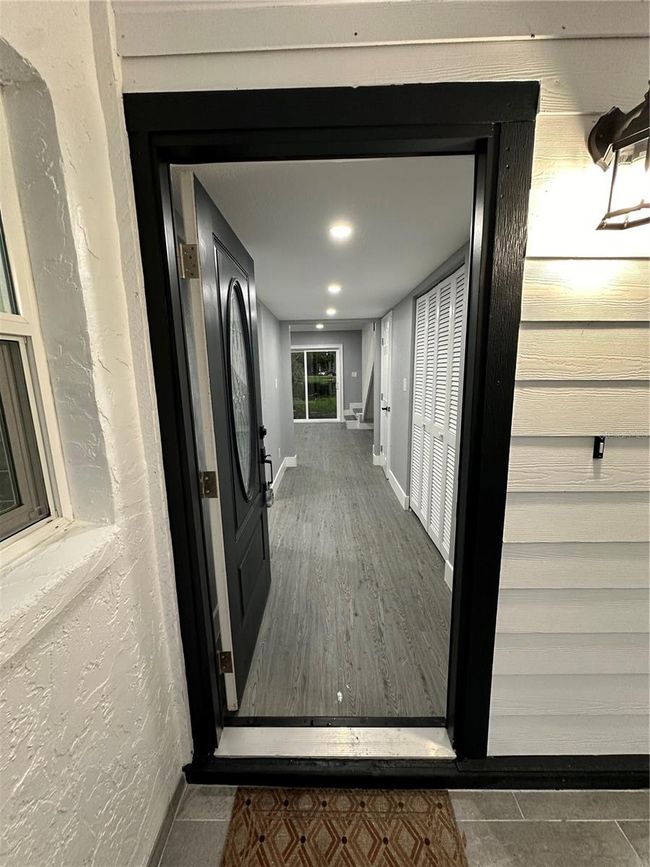6930 Trout St, Townhouse with 3 bedrooms, 3 bathrooms and null parking in TAMPA FL | Image 5