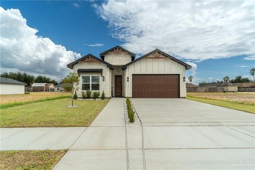 2820 N Alyna Ave, Edinburg, TX, 78541-5230 | Card Image