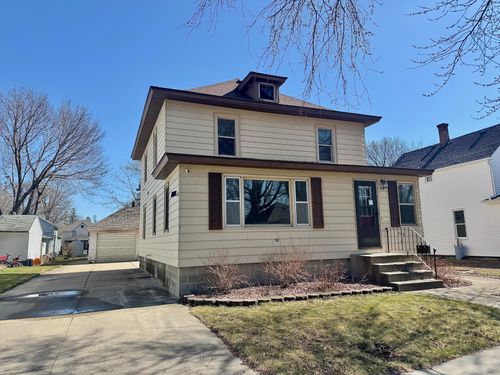 616 W Redwood St, Marshall, MN, 56258-3038 | Card Image