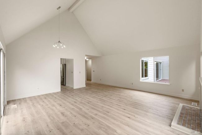 20828 Via Colombard, House other with 2 bedrooms, 2 bathrooms and 2 parking in Sonoma CA | Image 10