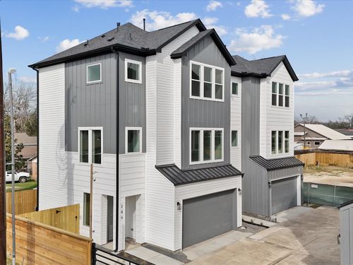 253 De Boll St, Houston, TX, 77022-2011 | Card Image