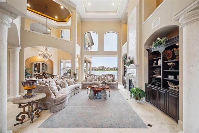 18 Miramar Heights Cir, House other with 6 bedrooms, 8 bathrooms and null parking in Sugar Land TX | Image 9