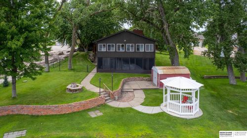 33 Lakewood Dr, Columbus, NE, 68601-6240 | Card Image