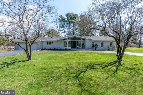 35 Country Club Rd, CARLISLE, PA, 17015-8887 | Card Image