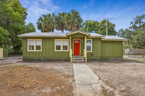 2113 Silver Lake Dr, Palatka, FL, 32177-5518 | Card Image