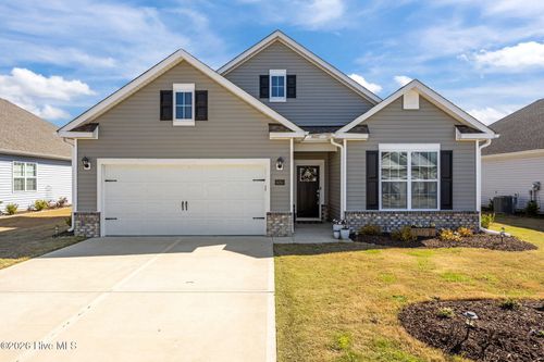 6005 Bayberry Park Dr, New Bern, NC, 28562-5740 | Card Image