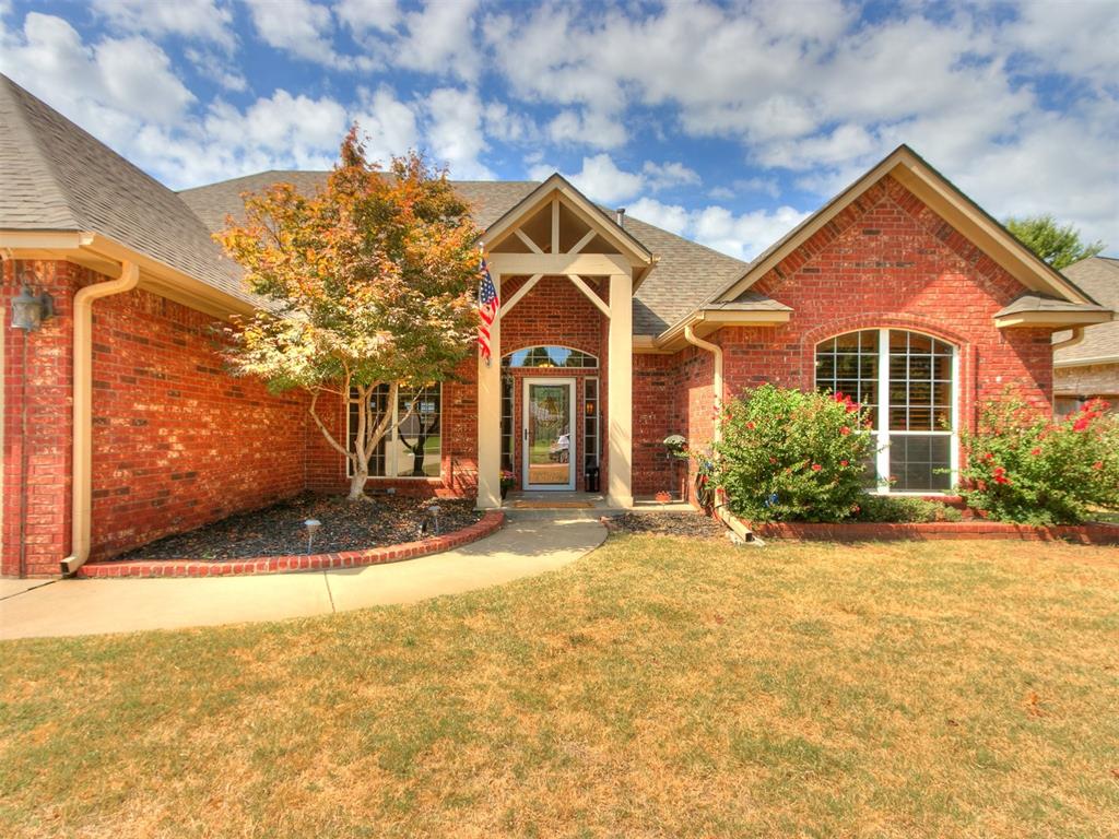 Kingsgate Rd, Yukon, OK 73099