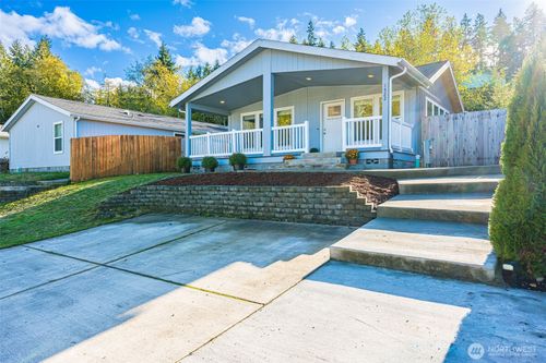 1522 W 15th St, Port Angeles, WA, 98363-6888 | Card Image