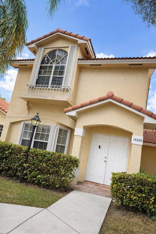 15328 Sw 111th St, Miami, FL, 33196-4534 | Card Image