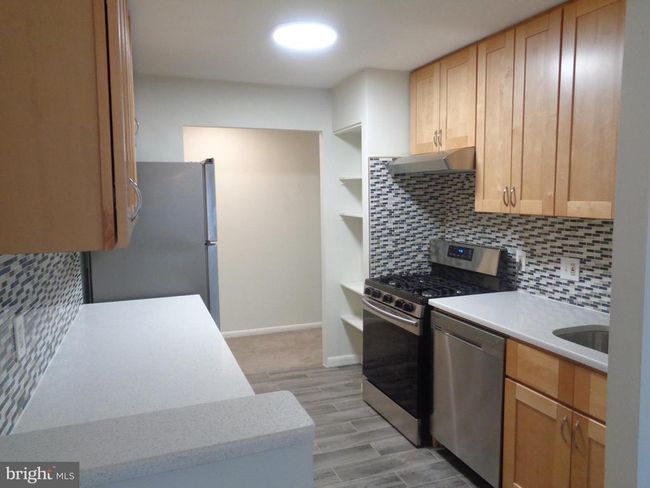 APT-104 - 1954 Kennedy Dr, Condo with 2 bedrooms, 1 bathrooms and null parking in MCLEAN VA | Image 6