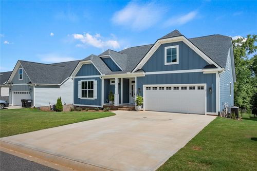 326 Summerall Dr, Anderson, SC, 29621-3697 | Card Image