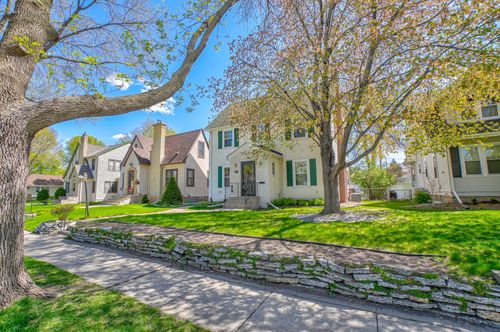 400 Macalester St, Saint Paul, MN, 55105-2128 | Card Image