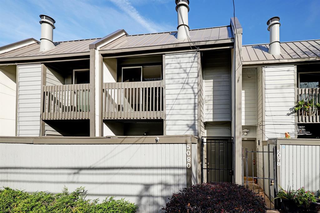 Glenmont Dr, Houston, TX 77081