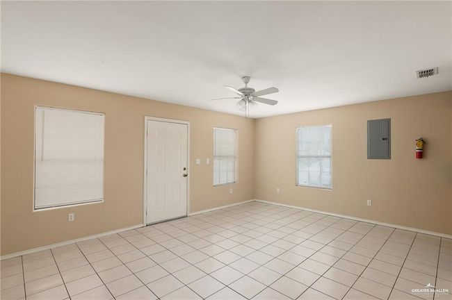 10 - 200 E R C Champion St, Condo with 2 bedrooms, 1 bathrooms and null parking in Progreso TX | Image 5